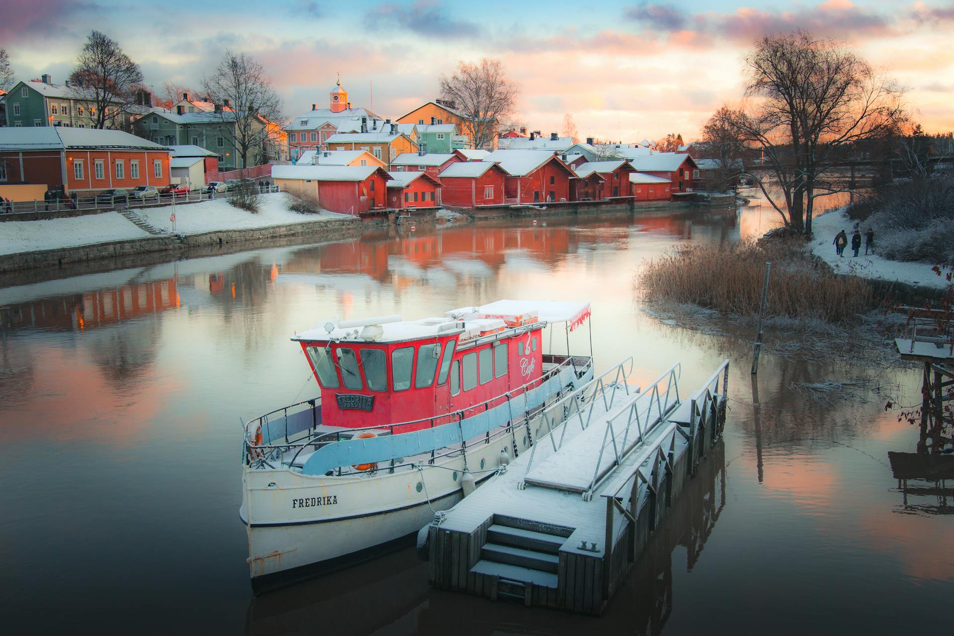 Picture used to introduce Finland.